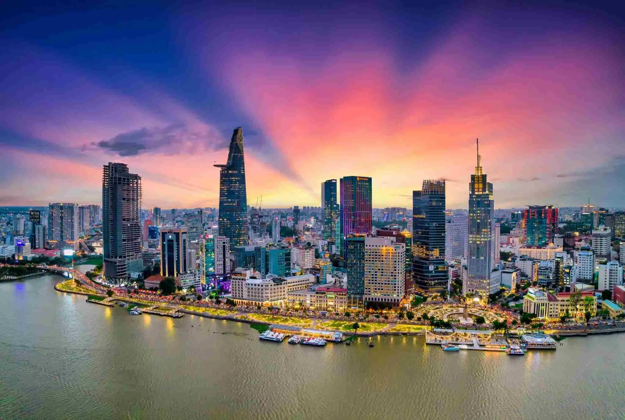 Ho Chi Minh City Vietnam travel photo - Sunshine Travels